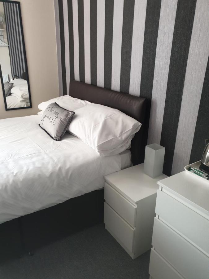Langroyd Hotel Blackpool Bagian luar foto