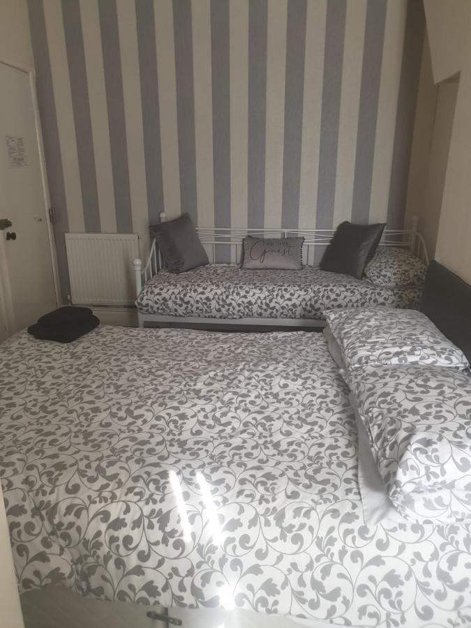 Langroyd Hotel Blackpool Bagian luar foto